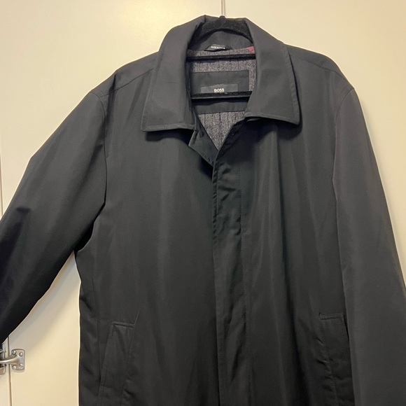 Hugo Boss men’s black overcoat\raincoat - Picture 2 of 5